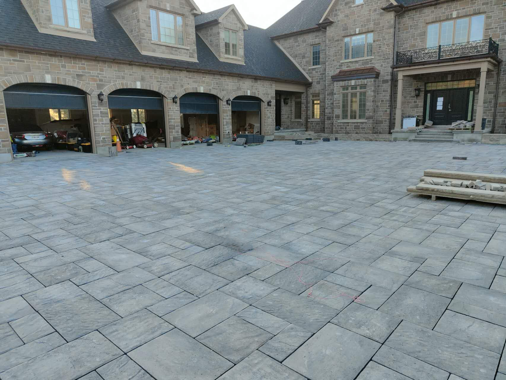 Interlocking Driveway